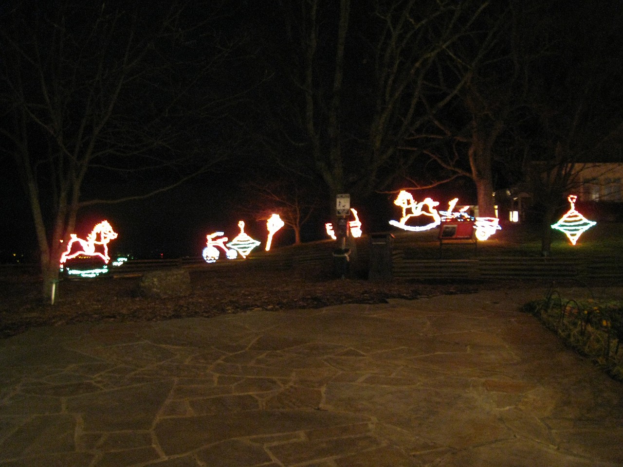 Vacation 2007-12 - Rock City 0151.jpg - Rock City outside of Chattanooga Tennessee has been a tourist attraction since 1932. I remembered seeing barn roofs painted with "See Rock City" and wanted to pay a visit to its home on Lookout Mountain. Christmas Vacation 2007-08.